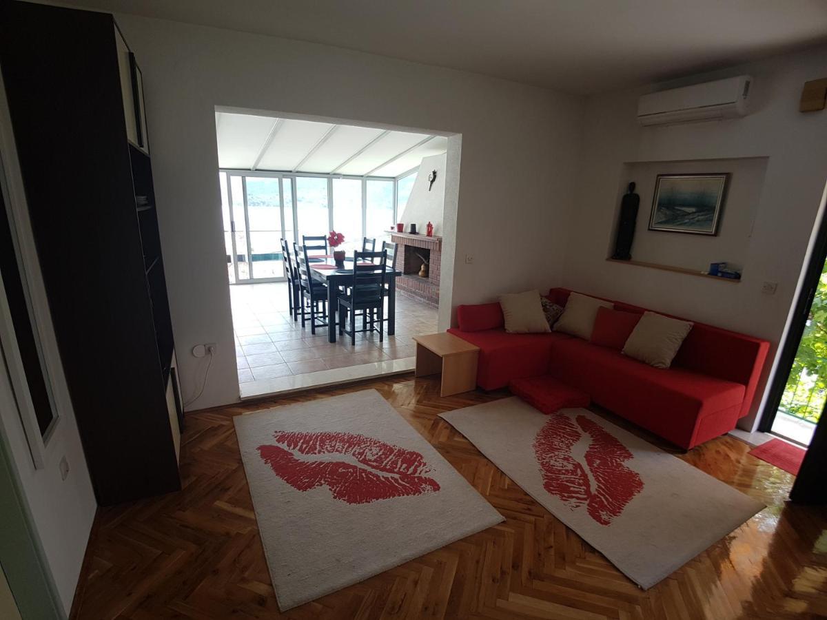 Apartments By The Sea Marina, Trogir - 14191 מראה חיצוני תמונה